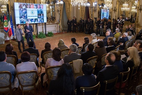  Il Presidente della Repubblica Giorgio Napolitano nel corso dell'incontro con i nuovi Alfieri della Repubblica | Palazzo del Quirinale - 15/04/2014